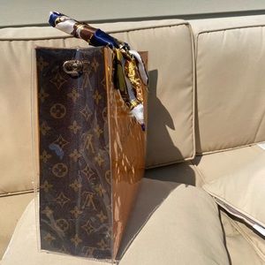 Louis Vuitton DIY shopping bag